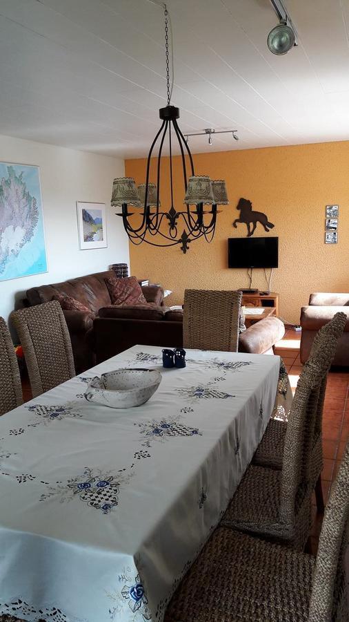 Bed and Breakfast Glaesibaer Reynistadur Экстерьер фото